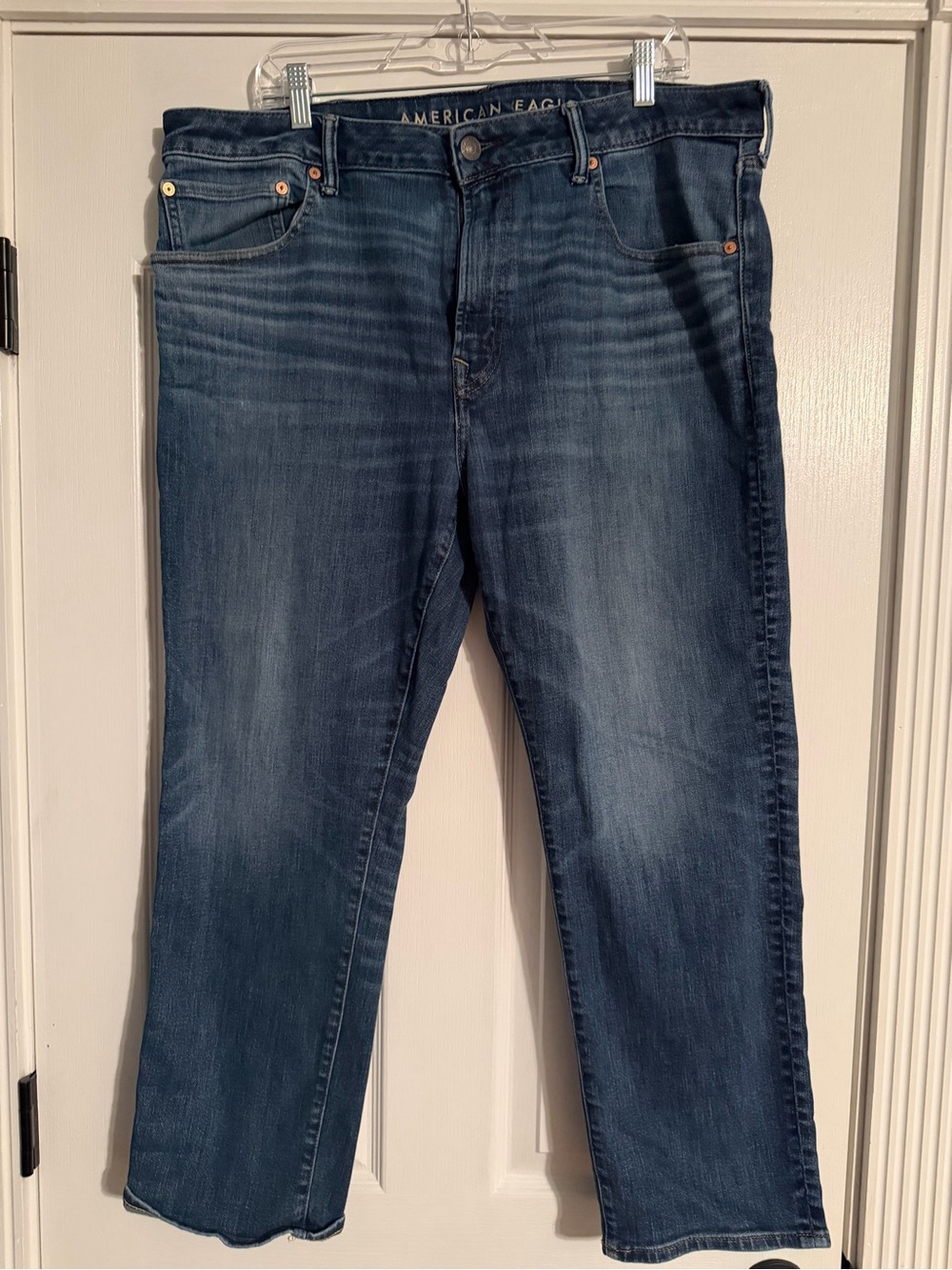 American Eagle Outfitters Men's Washed Blue Relaxed Jeans
